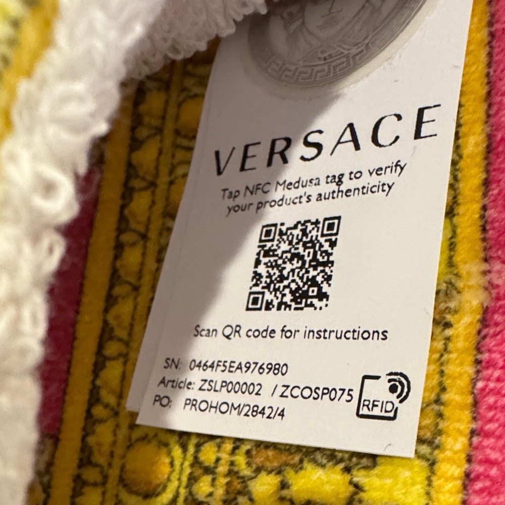 Versace Pink and Gold Patterned Slippers xl - Picture 2 of 8